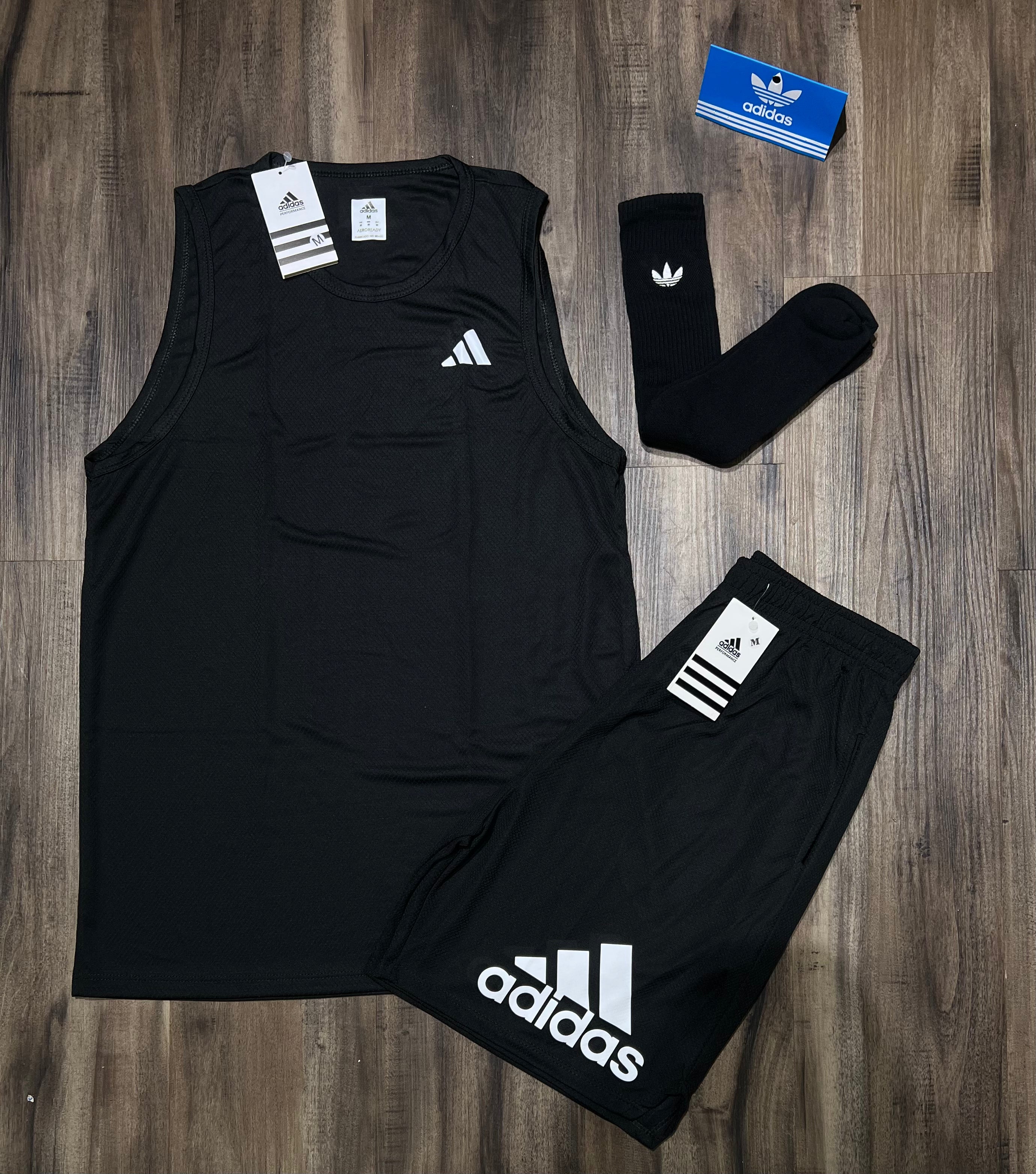 Kit Esportivo Masculino Adidas – Regata, Shorts e Meia Dry Fit Academia