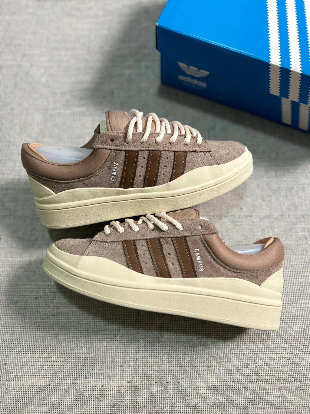 Adidas Bad Bunny x Campus - Marrom