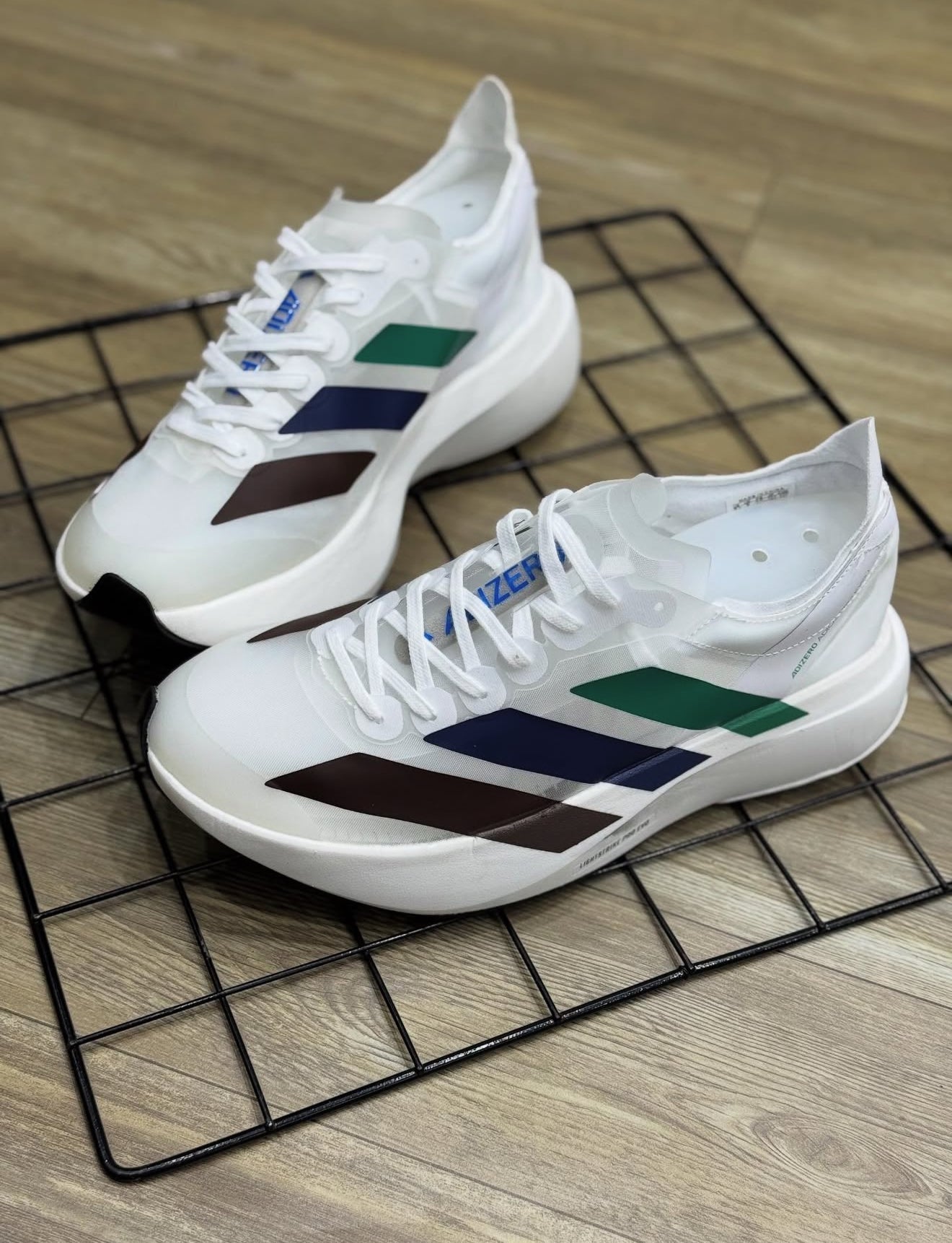 Adidas Adizero - Branco e Preto