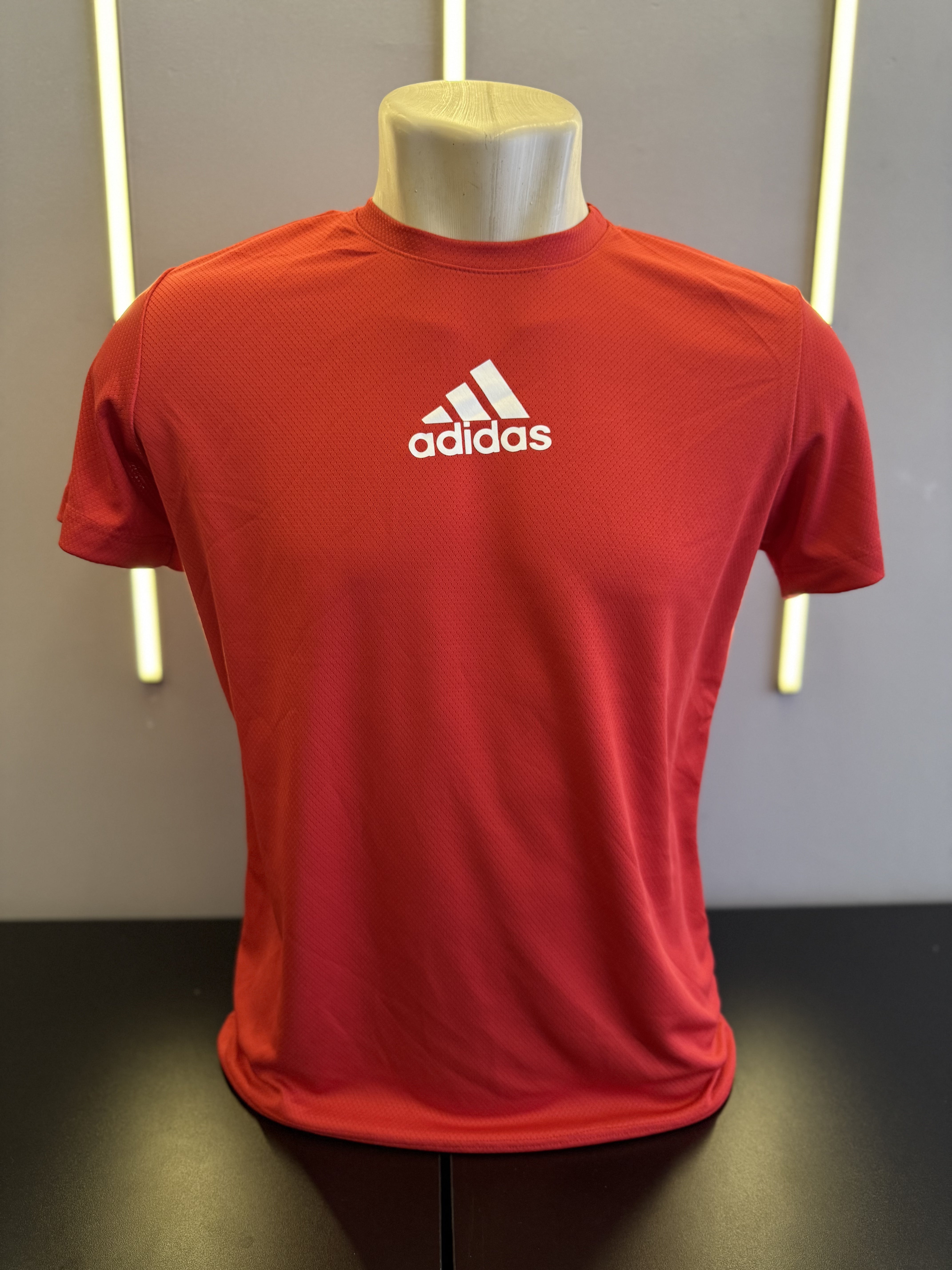 Camiseta adidas  dri-fit unidade