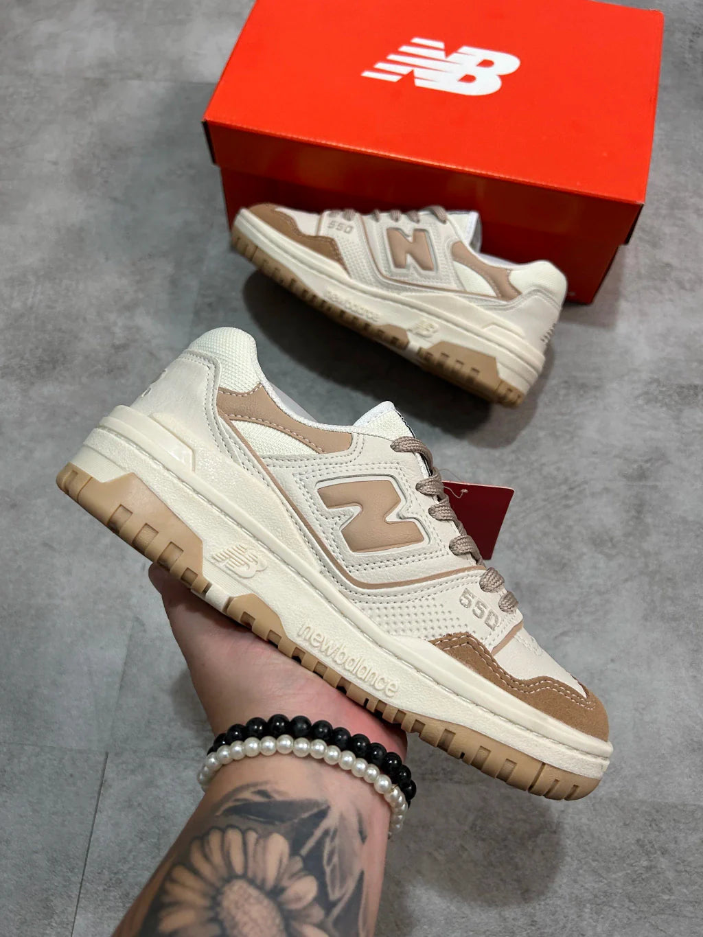 New Balance 550 - Couro Bege e Marrom